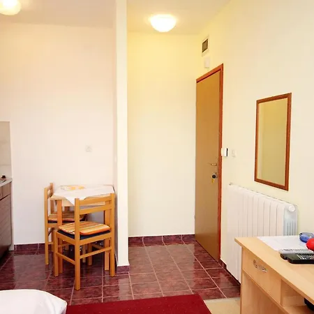 Apartman By The Sea - Diklo, - 292 *
